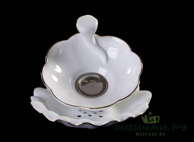 Набор посуды для чайной церемонии из 10 предметов # 23376 фарфор: шесть пиал по 65 мл сито гундаобэй 236 мл чайник 150 мл гайвань 125 мл